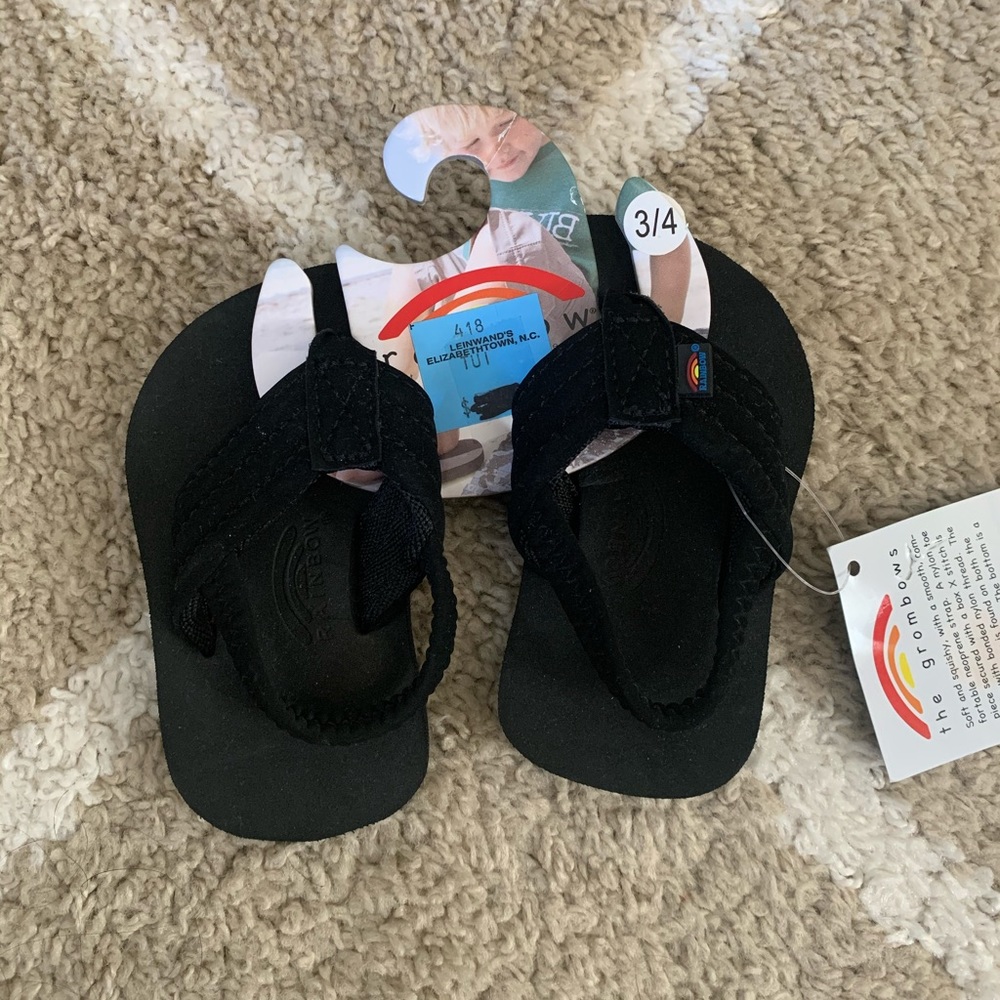 New Rainbow sandals Toddler size 3/4